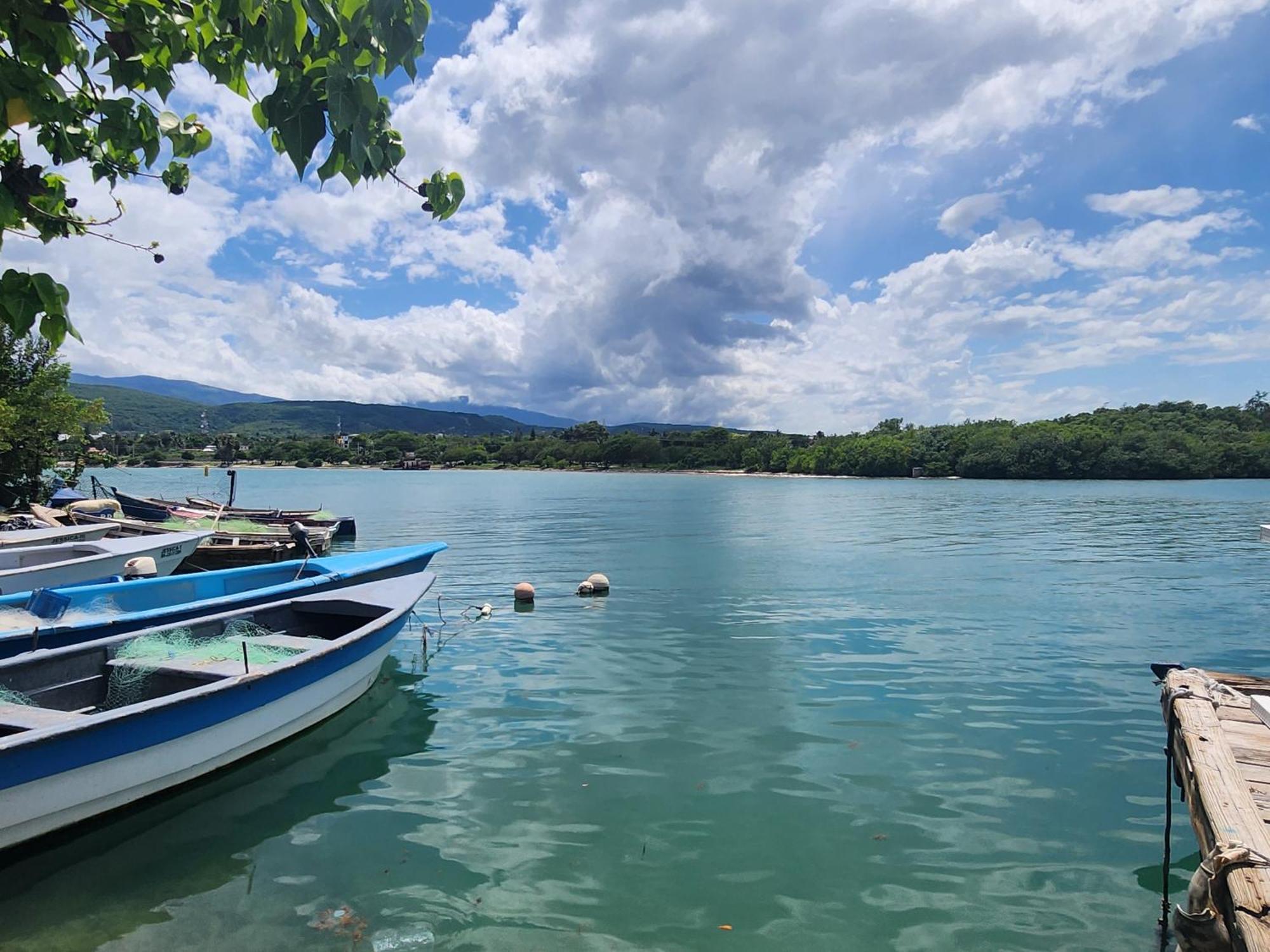 Casita Linda Larimar - 2Br Apartment With Rooftop, Bay Views, Fast Wifi, Near Beach In Barahona Buitenkant foto